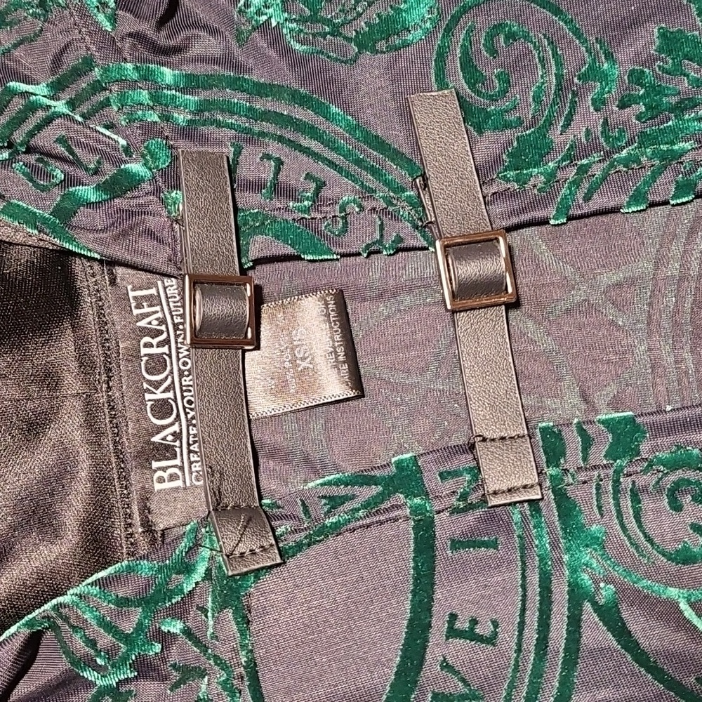 Blackcraft Cult Burnout Hooded Cape - Picture 3 of 8